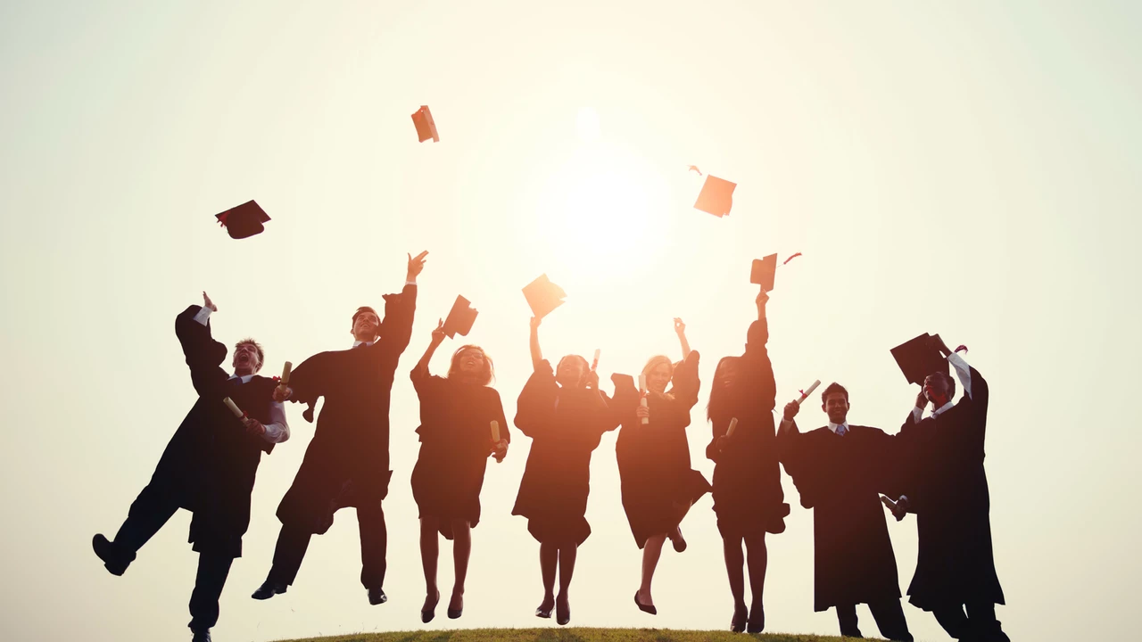 College Graduation Rates - Improving degree completion